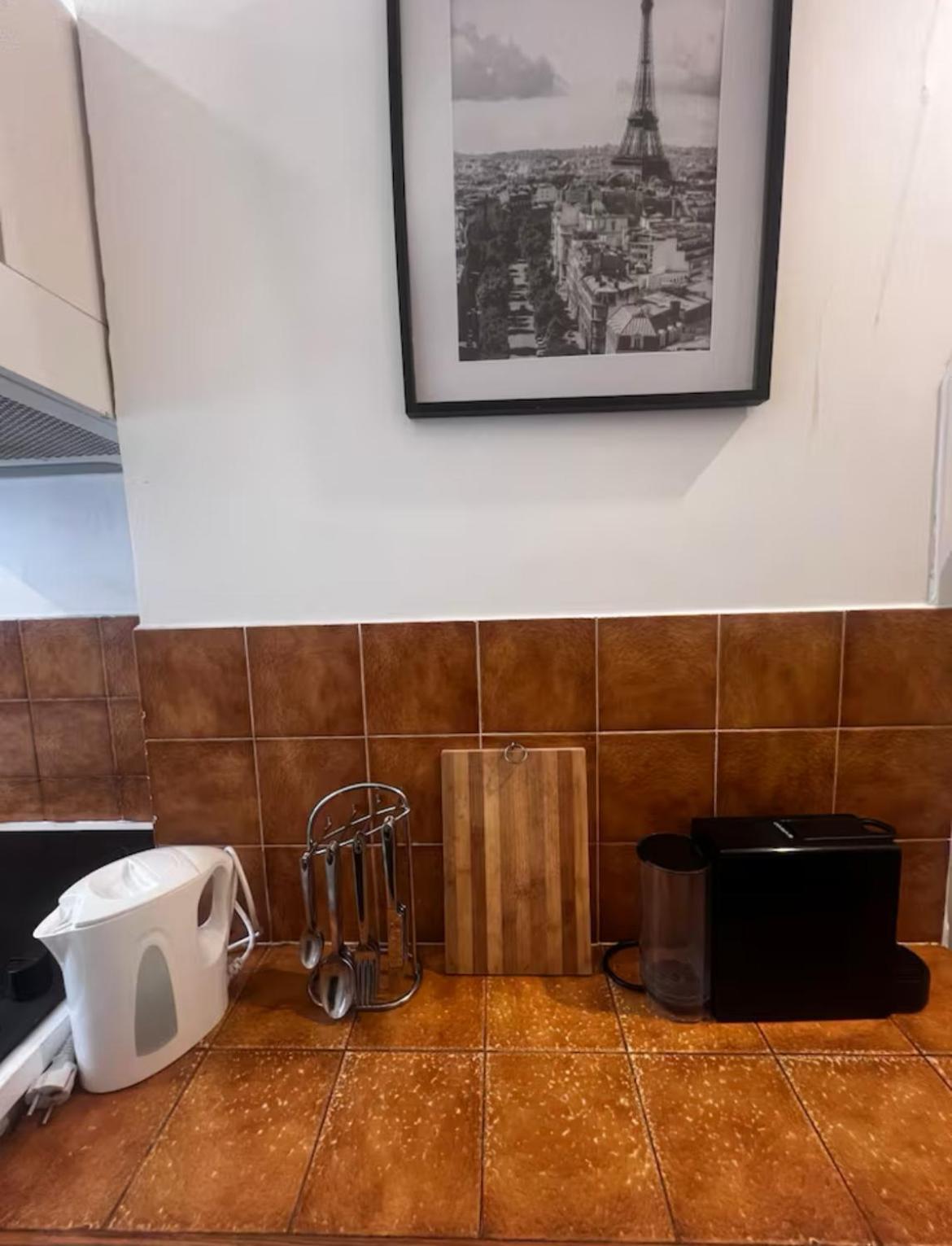 Eiffel Tower View Haussmanian Charm 2min Walk From The Eiffel Tower Gardens Appartamento *