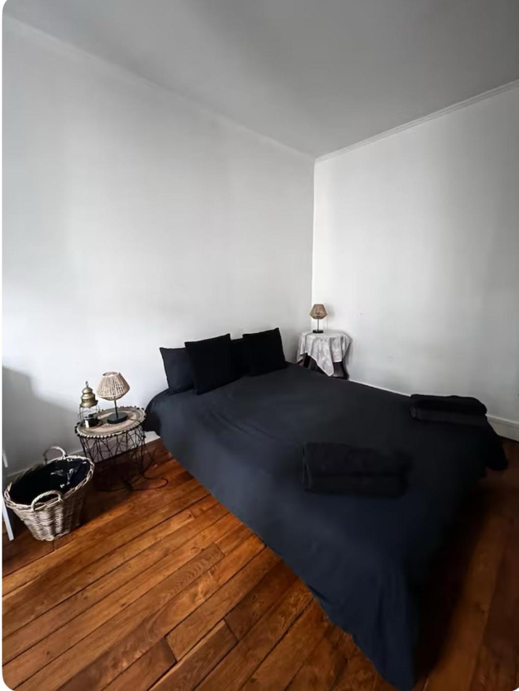 Parisian Charm With Eiffel View 2min From Eiffel Tower Gardens Appartamento *